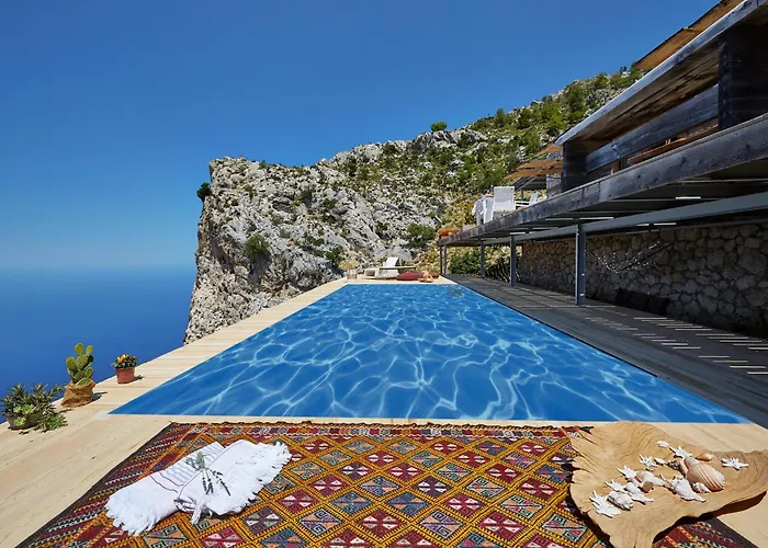 Fethiye Oeluedeniz, The Edge For Nature Lovers * Eskiomerler